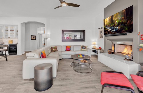 Chandler House | Modern, Upgraded, Resort-Style