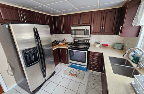 East Credit House | Modern Upscale House With Patio & BBQ!