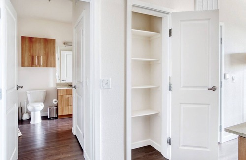 Uptown Apartment | Modern Uptown 1BR w/ W/D, Gym & Pool, walk to RiNo bars, by Blueground
