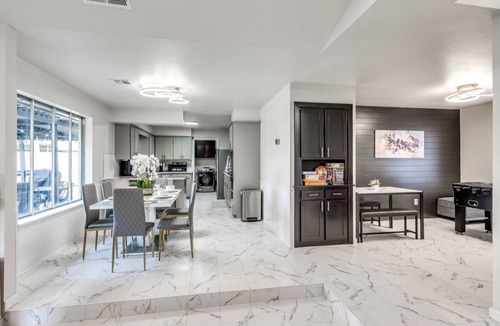 Oklahoma City House | Modern Urban Retreat With Hot Tub. Close to major popular restaurants. n