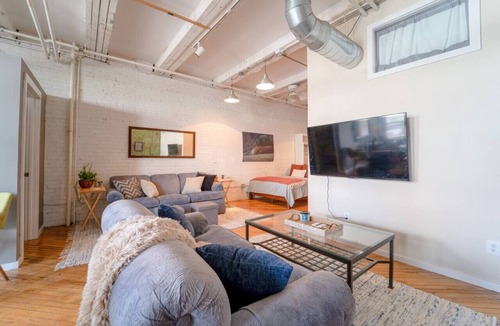 Binghamton Apartment | Modern Urban Stay Dtwn Apt