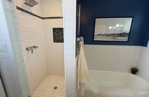 View Park-Windsor Hills House | Modern Comfort in Historic View Park - 4 Miles to SoFi