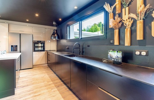 Saint-Aignan-Grandlieu House | Modern Villa with Private Pool