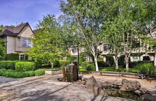 Hough Apartment | Modern Vancouver Townhome - Right on Main St!