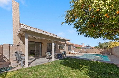 Paradise House | Modern Vegas Home- Prime Location, Full Amenities