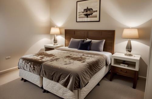 Del Rey Apartment | Modern Venice Beach Stay - Walk to Marina & Boardwalk