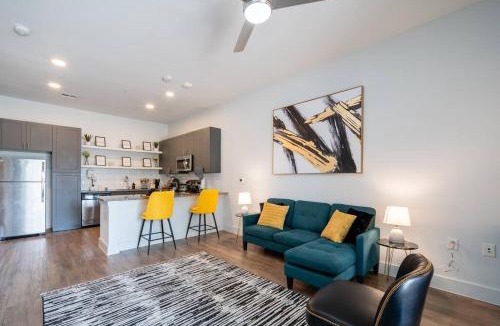 Pflugerville Apartment | Modern Vibrant Getaway Apartment