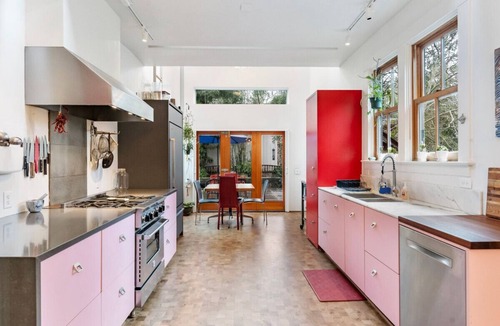 Belmont Apartment | Modern Victorian 3BD/2BA Retreat with Sauna & Piano