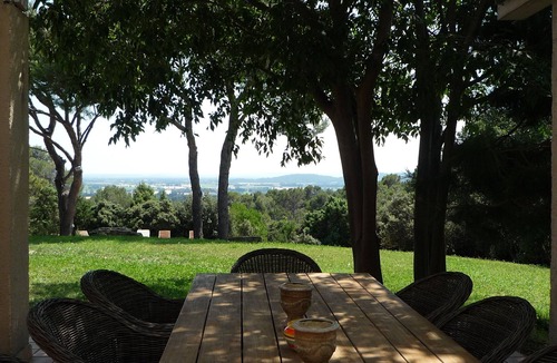 Uchaux Villa | Modern villa - 5 bedrooms, in Uchaux village - private pool & amazing views