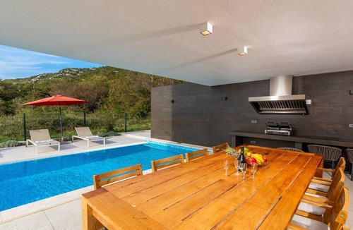 Bakarac Villa | Modern Villa Adria Blue with heated pool