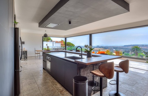 Nice Villa | Modern villa in Nice with sea view, private pool without view