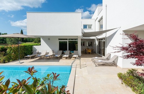 Zminj Villa | Modern Villa Kate in Zminj