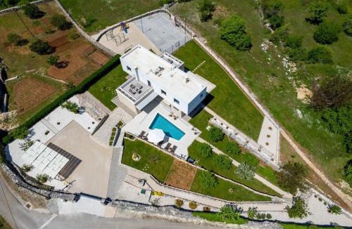 Central Dalmatia Villa | Modern Villa M30 with private pool, 3 en-suite bedrooms