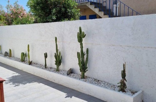 Le Grand Large House | Modern Villa w/AC, Terrace, Parking – Near Beach – Sleeps 6