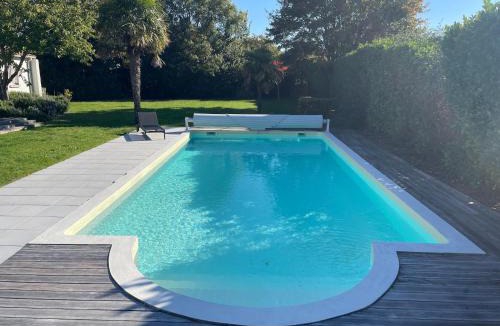 Brives-sur-Charente Villa | Modern Villa with Pool in Brives