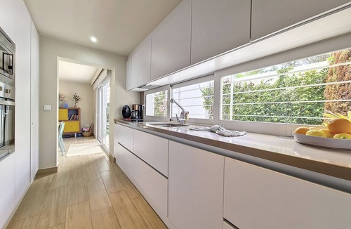 Mar de Cristal Villa | Modern villa with private pool and garden