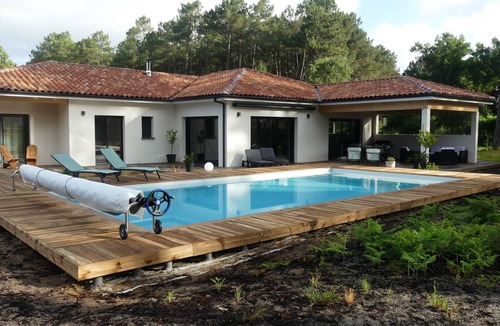 Onesse-et-Laharie Villa | Modern villa with pool near the ocean and forest edge