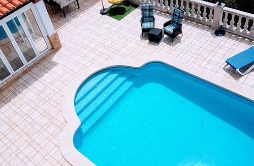 Lloret de Mar Cottage | Modern villa with private pool and parking, near Lloret de Mar