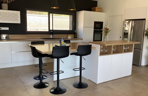 Ucel House | Modern villa with infinity pool