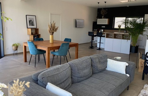 Ucel House | Modern villa with infinity pool