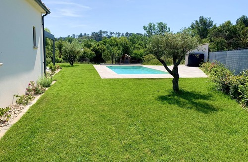 Langlade Villa | MODERN VILLA WITH POOL IN VAUNAGE