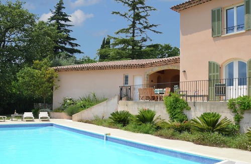 Cabris Villa | Modern Villa with Private Pool in Cabris