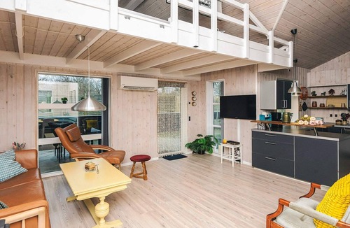 Fjellerup House | Modern Villa with Sauna Retreat