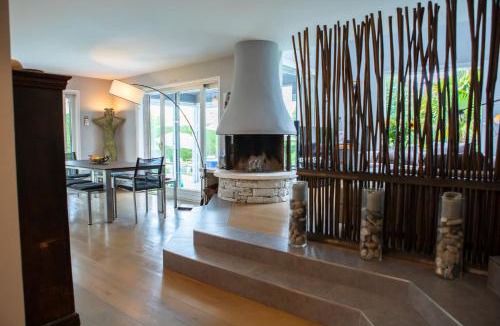 Nernier Villa | Modern Villa With Swimming Pool Lake Access