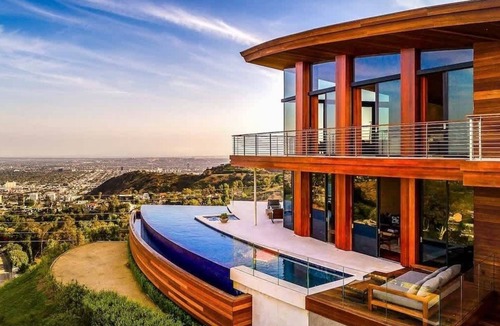 Hollywood Hills House | Modern Villa with Unmatched Skyline Views