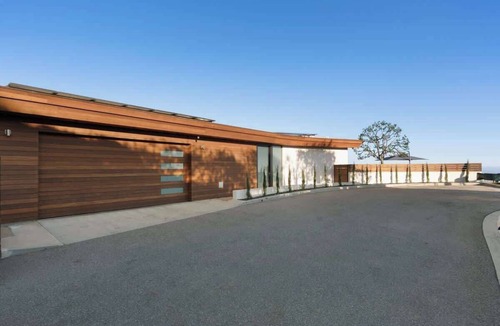 Hollywood Hills House | Modern Villa with Unmatched Skyline Views