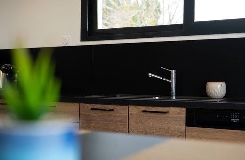 Corent Villa | Modern villa with whirlpool bath