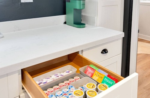 Ballard House | Modern & Warm City Oasis - Fire Pit