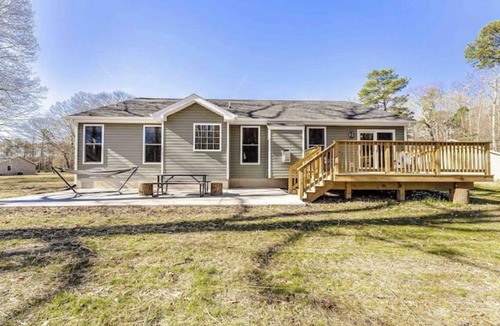 Mount Holly House | Modern Waterfront Home with Kayak, Firepit, Gameroom, Pool+Beaches, Dog & EV OK