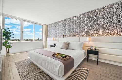 West Avenue Apartment | Modern waterfront living at Mondrian South Beach - 1123