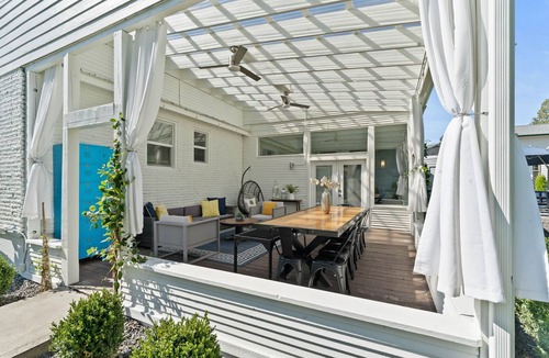 Millwood House | Modern WATERFRONT w/Private Dock+ Fire Pit+ BBQ+ King Bed