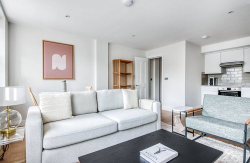 Waterloo Apartment | Modern Waterloo 1BR w/open plan on Lower Marsh, by Blueground
