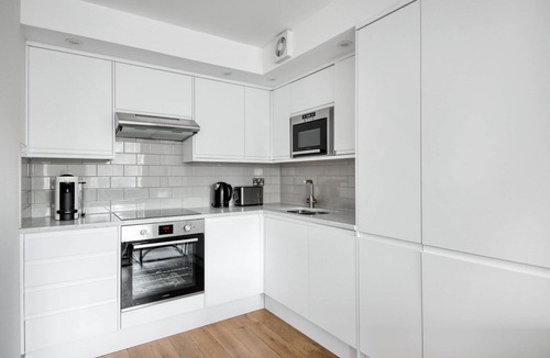 Waterloo Apartment | Modern Waterloo 1BR w/open plan on Lower Marsh, by Blueground