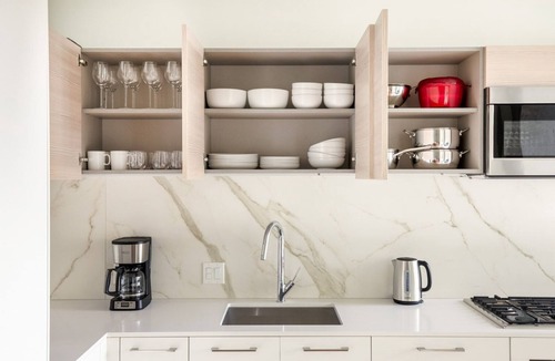 West Loop Gate Apartment | Modern West Loop Studio w/Pool, Gym & Lounge, nr L, by Blueground