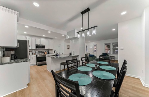 Wilmington House | Modern Wilmington Retreat