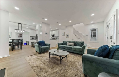 Wilmington House | Modern Wilmington Retreat