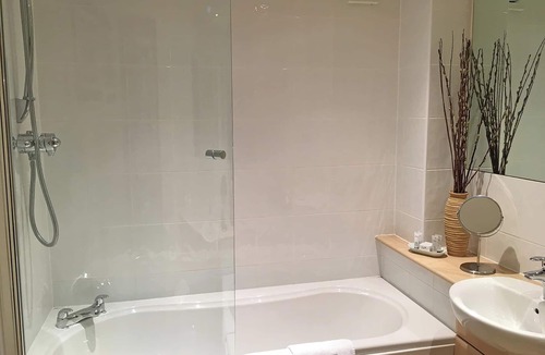 Upwood Ski Chalet | Modern yet rustic designed lodge, ideal for families or couples.