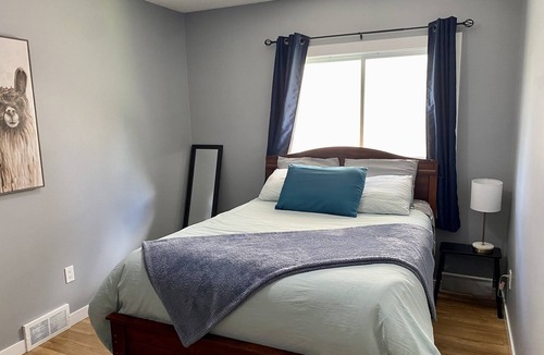 Thunder Bay Apartment | Modern Zen! 3 bdrm home-minutes from downtown