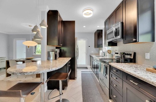 North Andrews Gardens House | Modern Zen Retreat near Fort Lauderdale Beach