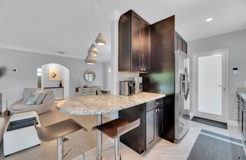North Andrews Gardens House | Modern Zen Retreat near Fort Lauderdale Beach