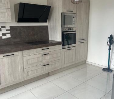 Cusset Apartment | Moderne 3 Pièces proche métro et tram