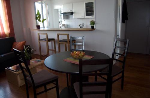 Saint-Fargeau Apartment | Moderne et Lumineux