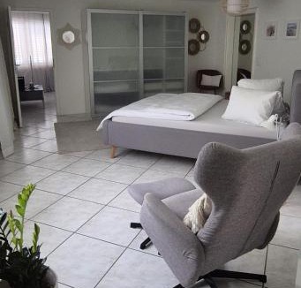 Ebikon Apartment | Moderne Gästesuite