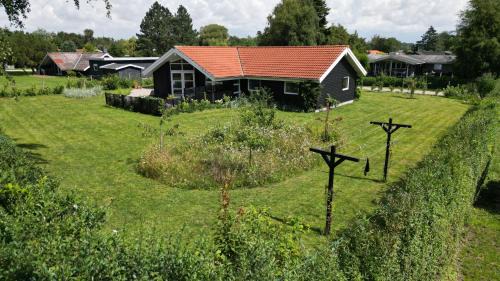 Store Kongsmark House | Moderne sommerhus, 8 senge, 250 mtr til sandstrand