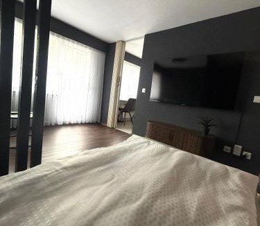Gwatt Apartment | Moderne Wohnung mit Bergblick und nahe Thunersee