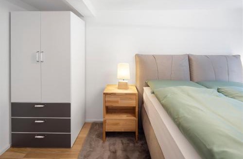 St. Gallen Apartment | Modernes Apartment mit Balkon und Parkplatz, Nähe See